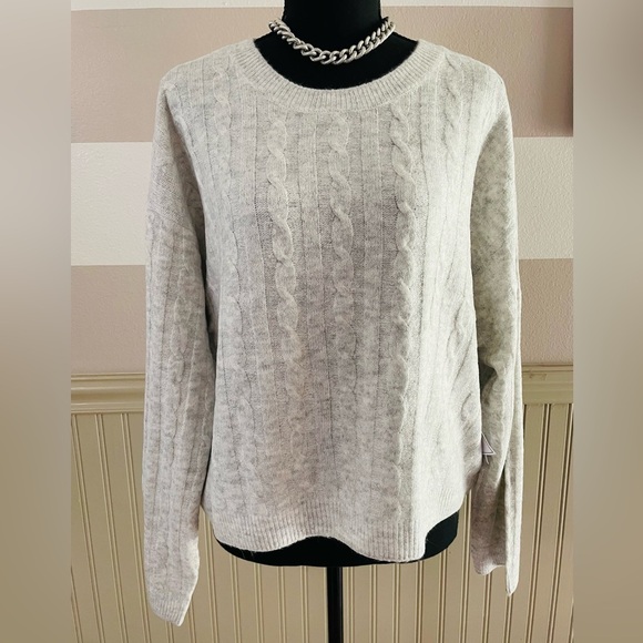 NWT 1.STATE Cable Knit Sweater Silver Heather Size L $99 Retail - Picture 8 of 12